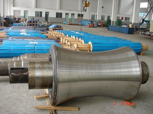 Chine Épaisseur élevée Adamite Rolls pour le moulin de rouleau en acier chaud de moulins de laminage d'acier Rolls redressant la machine fournisseur