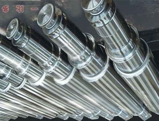 Chine Le petit pain de déflecteur a forgé le rouleau en acier de support de rouleau de travail de Rolls de pincement fournisseur
