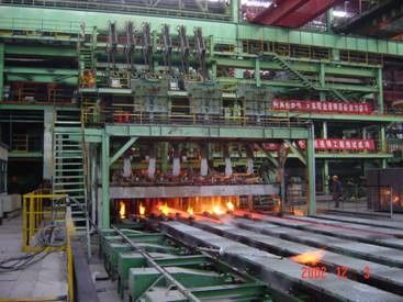 Chine Type mince acier au carbone de dalle et machine de coulée continue de l'acier CCM d'allié fournisseur