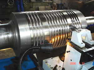 Chine le petit pain de carbure de tungstène de moulin de fil machine sonne et rouleau à hautes températures de carbure de tungstène de résistance fournisseur